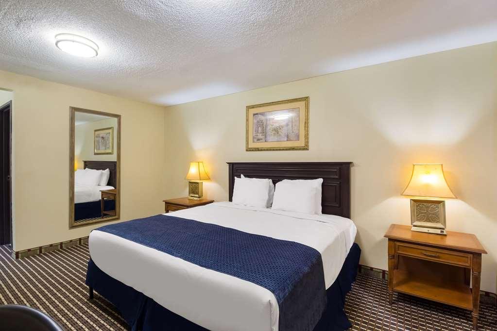 Rodeway Inn Houston North Greenspoint Rom bilde