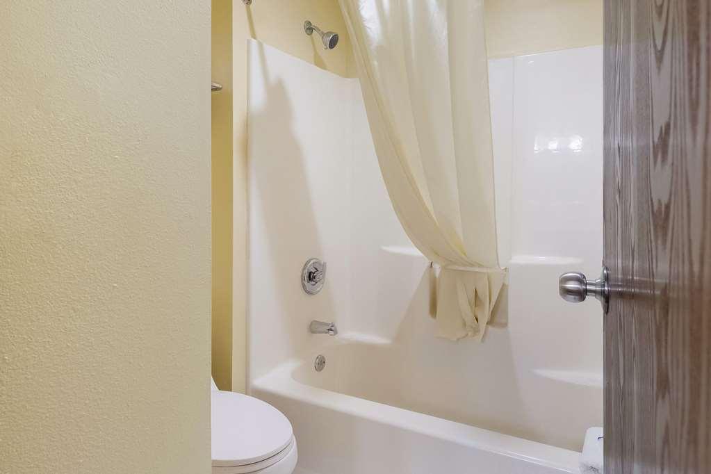 Rodeway Inn Houston North Greenspoint Rom bilde