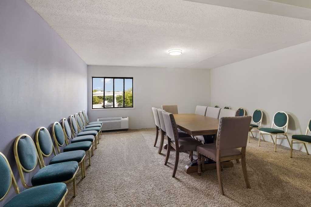 Rodeway Inn Houston North Greenspoint Fasiliteter bilde
